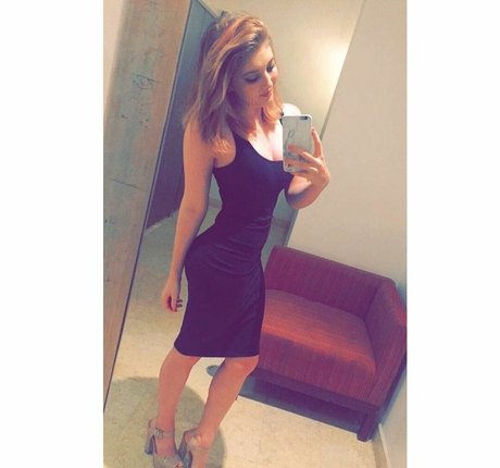 Willow Shields onlyfans post