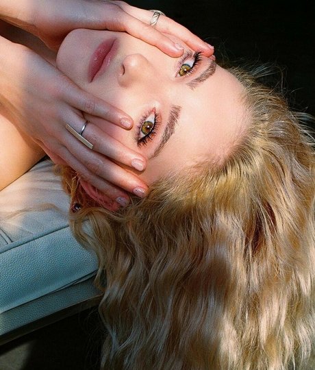 Willow Shields onlyfans