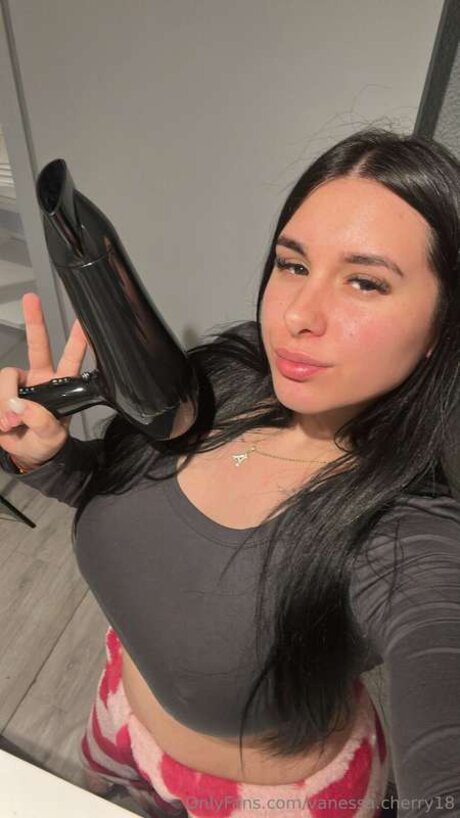 Vanessa Cherry18 leaked only fans