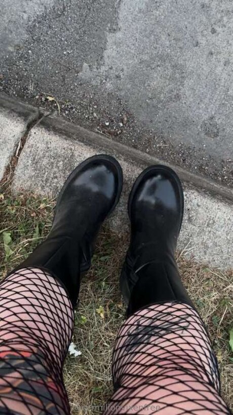 Vermilionvixenfree only fans photos