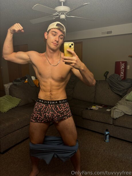 Tuvvyyfree leaked onlyfans photos