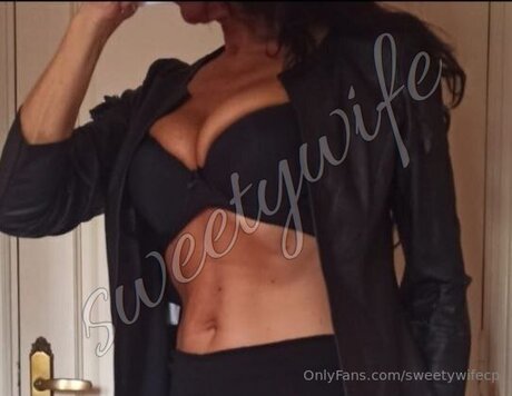 Sweetywifecp feet onlyfans