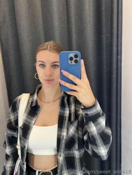 Sweet Arina18 onlyfans fotos