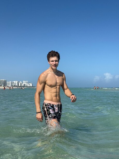 Seandawnfree only fans pic