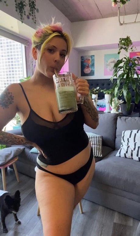 TheZombiUnicorn Profile pic