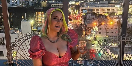 TheZombiUnicorn desnuda onlyfans