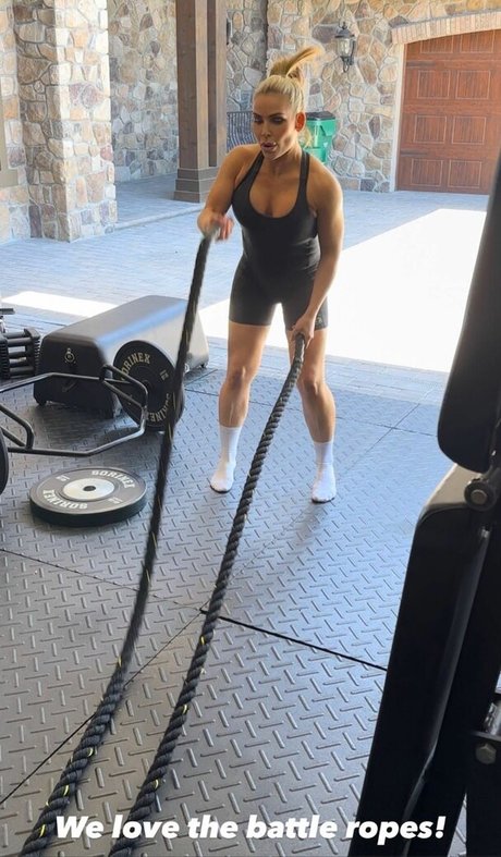 Natalya Neidhart onlyfans pic