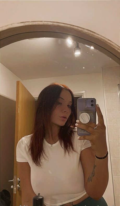 Mirrorgirlkim nudes onlyfans