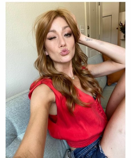 Katherine McNamara naked onlyfans pics