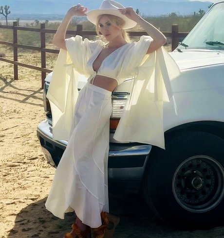 Katherine McNamara onlyfans naked leaks