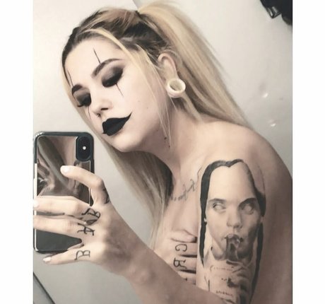 Moonkittenn leaked onlyfans pictures