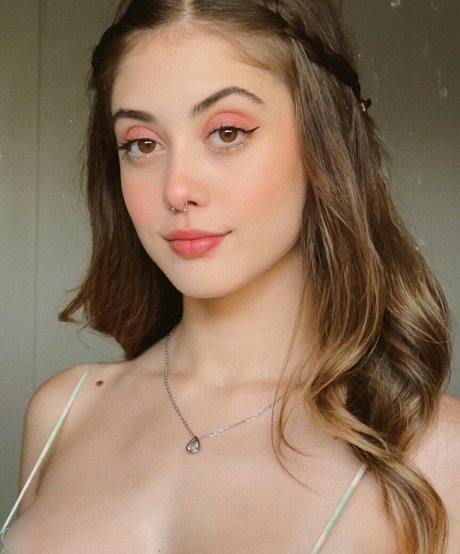 Ananda Morais leak onlyfans