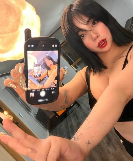 Jung Hye Bin onlyfans leak fuck