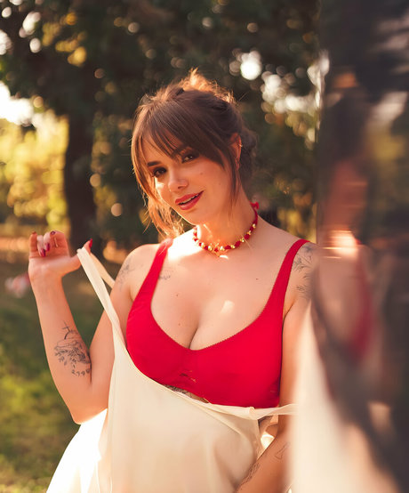 Marcela McGowan onlyfans free content