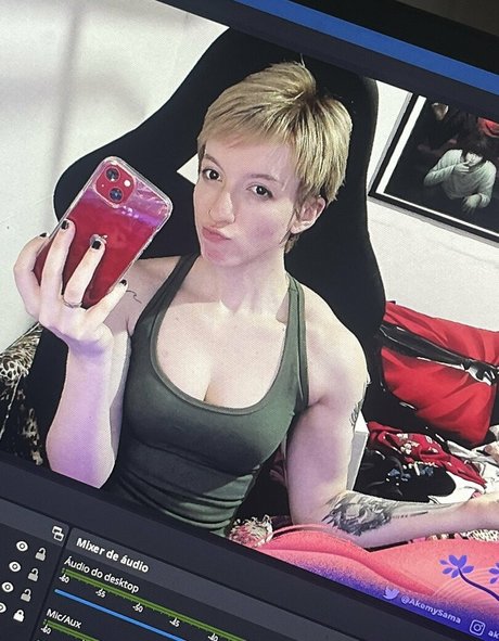 Akemy Sama onlyfans picture