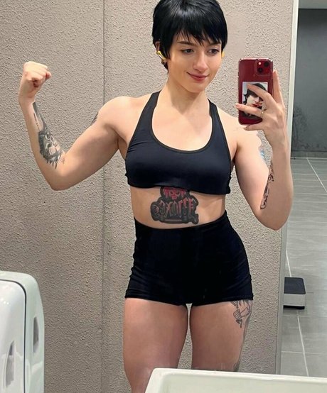 Akemy Sama onlyfans leaked pics