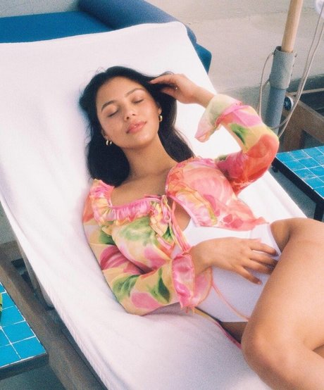 Fiona Barron onlyfans nude pictures