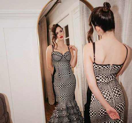 Laura Marano nude onlyfans porn