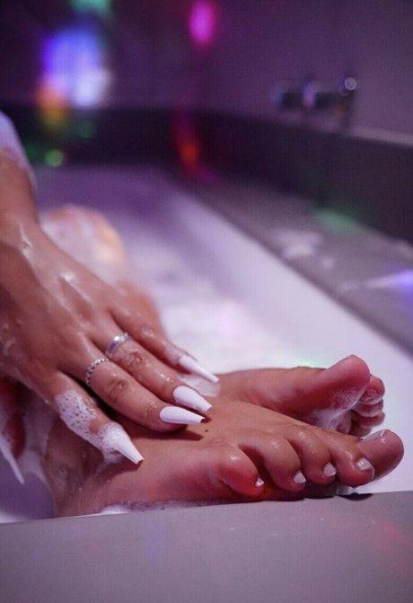 Mc Henny desnuda onlyfans