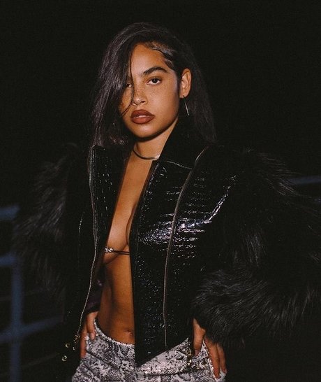 Malaika Terry nude onlyfans