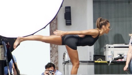 Jessica Alba tits onlyfans