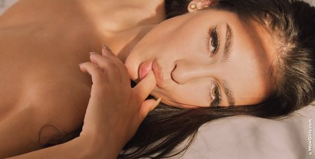 Kama Oxi onlyfans model images