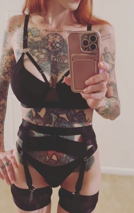 Gojiragoesrawr onlyfans leaka