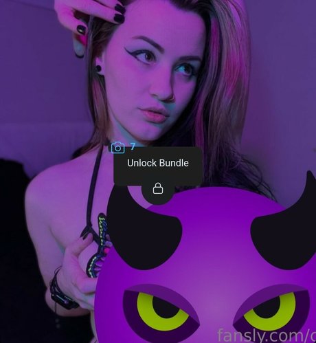 ConcealedBones nude on onlyfans