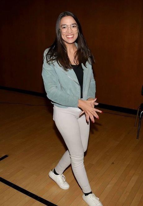 Alexandria Ocasio Cortez leaked onlyfans