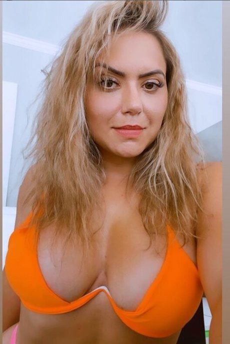 Tati Cariani nudes only fans