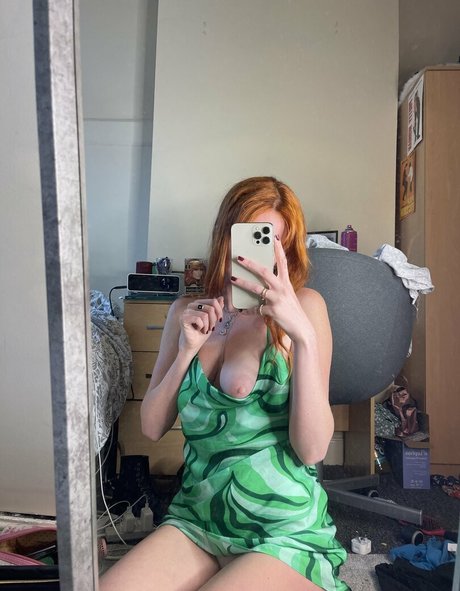 annieecharlottefree onlyfans sextape leak