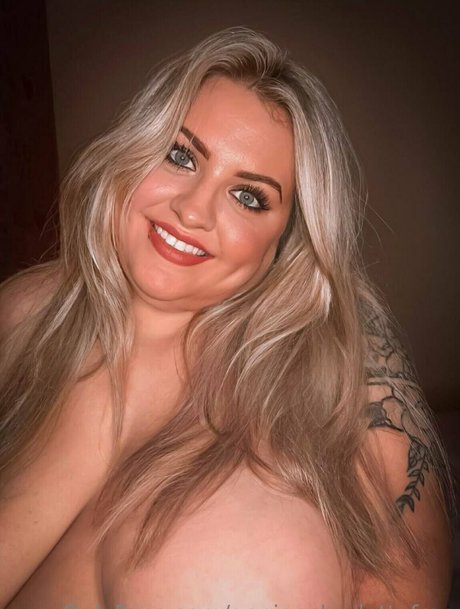 annieecharlottefree joi onlyfans