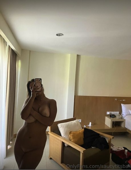 Alanna Pow onlyfans strip tease