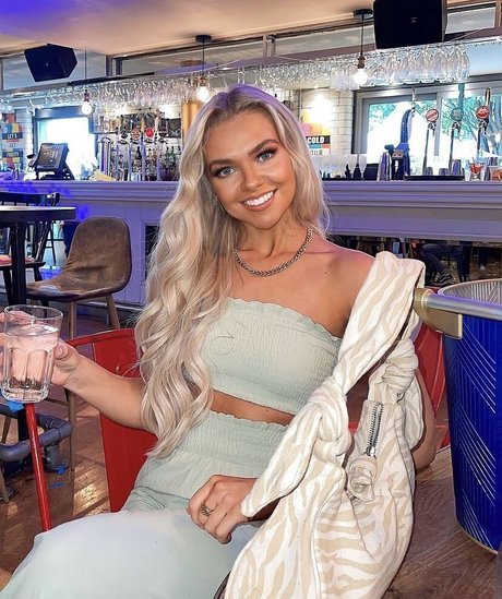 Bethany Fraser onlyfans sex leaked