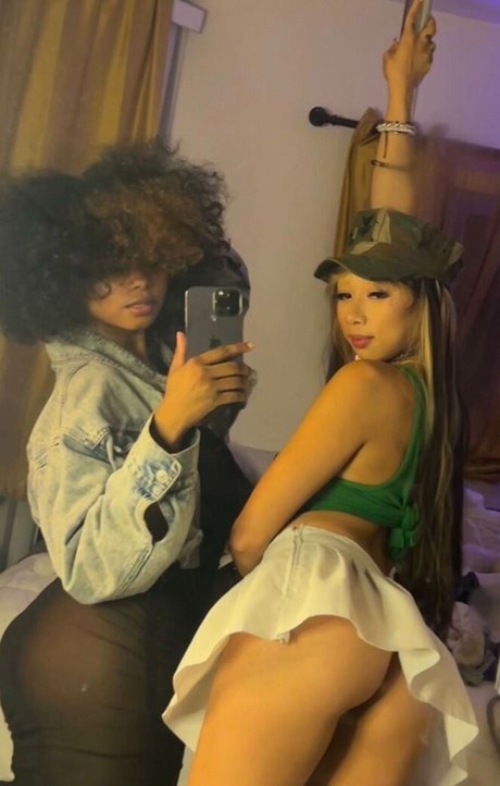 waifufilez onlyfans nude tits