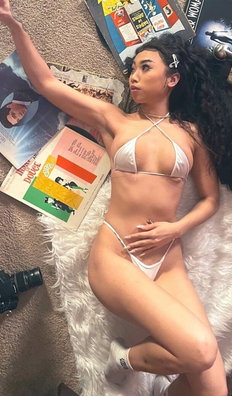 waifufilez naked only fans