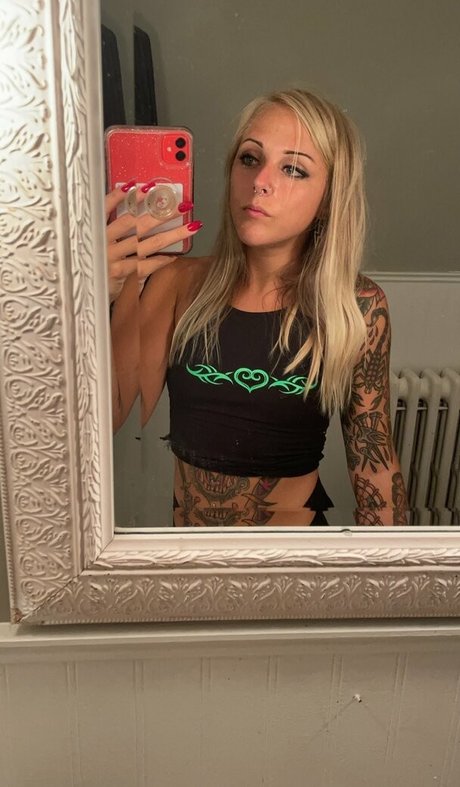 Alliekazam Profile pic