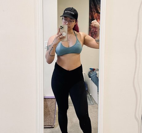 Stella Chung onlyfans topless