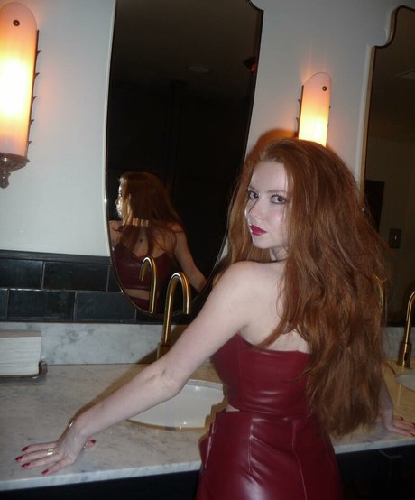 Francesca Capaldi onlyfans leaks sex