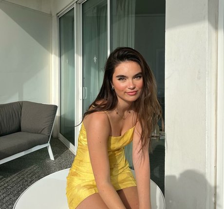 Landry Bender nude onlyfans leaks