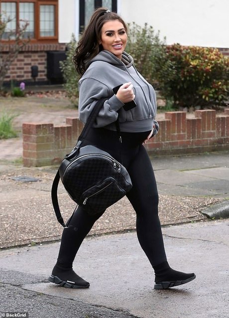 Lauren Goodger leaks only fans