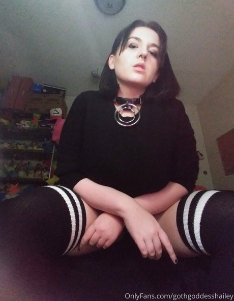 gothgoddesshailey onlyfans free content