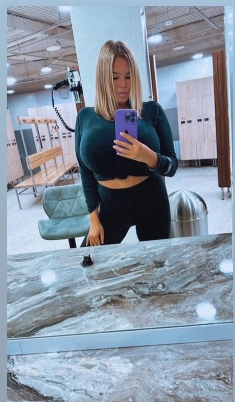 katyshka2208 onlyfans leaked pics