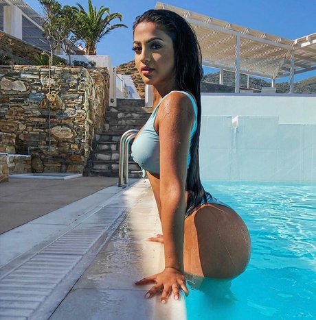 Aneeqa Farid onlyfans porn nude