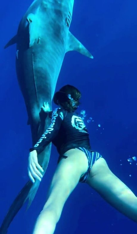 Nina Dobrev leaked porn onlyfans