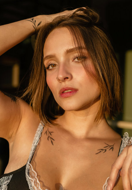 Clara Rosania onlyfans ass