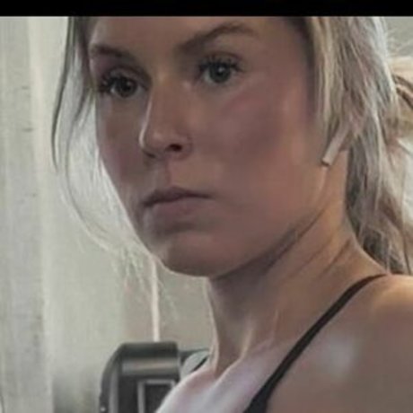 Jay Schilter boobs onlyfans