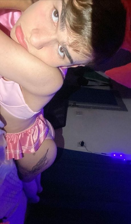 Angel Boy nude only fans leaks