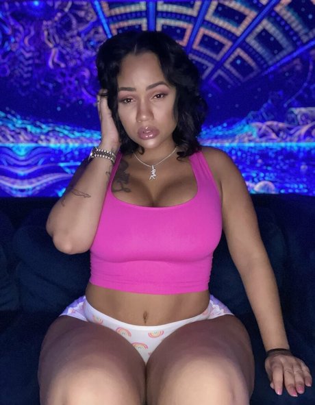 Redroselacubana Profile pic