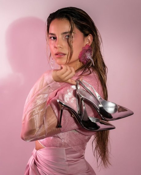 Inde Navarrette onlyfans nude pics